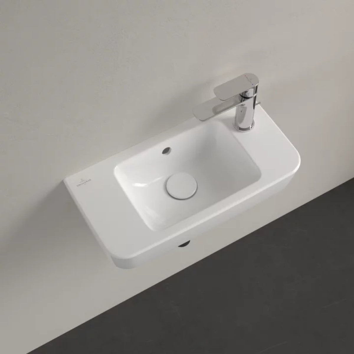 4342R501 Villeroy & Boch O.Novo Compact 50 x 25 cm keramični umivalnik z odprtino za armaturo desna izvedba