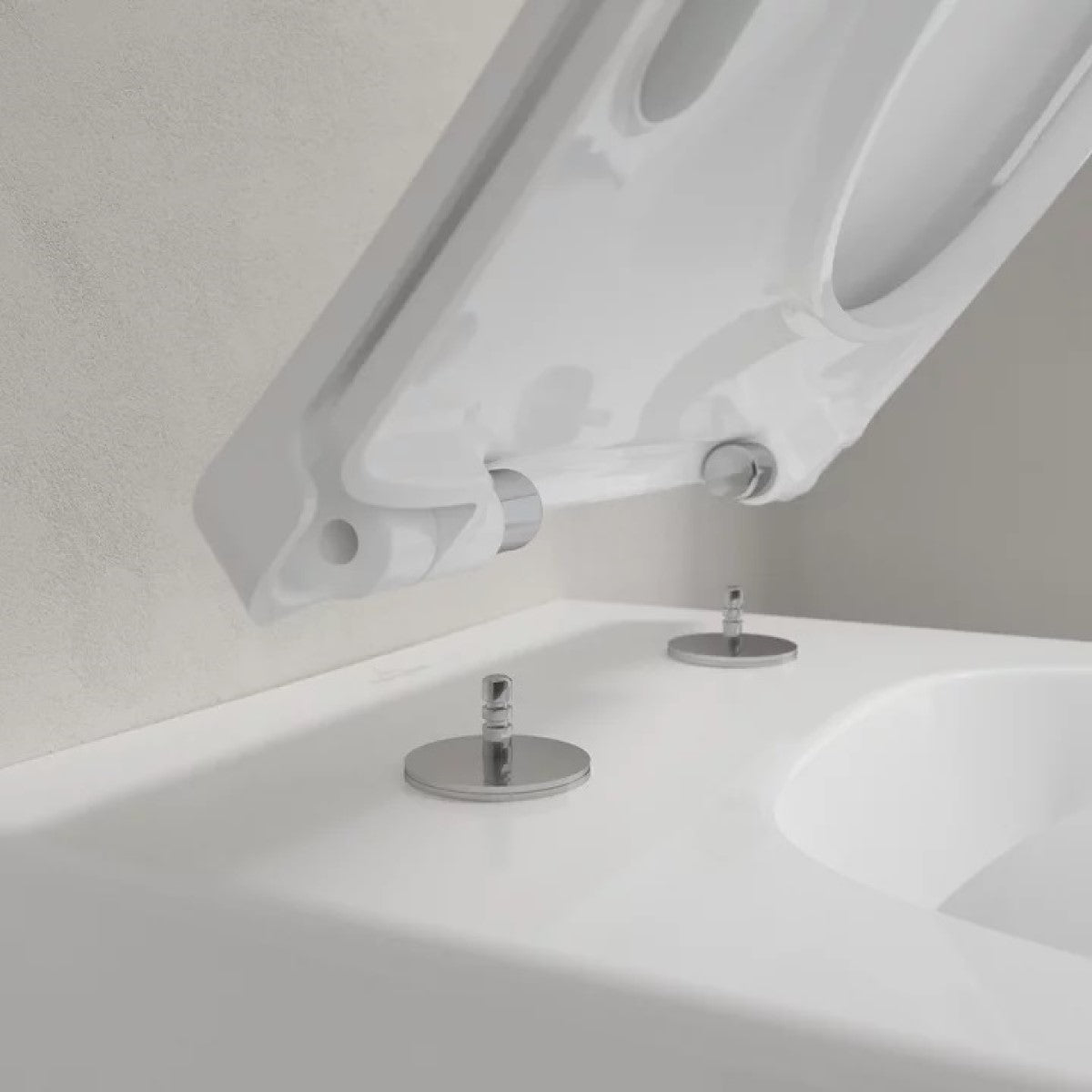 4611R0R1 Villeroy & Boch Venticello CeramicPlus viseča brezrobna WC školjka