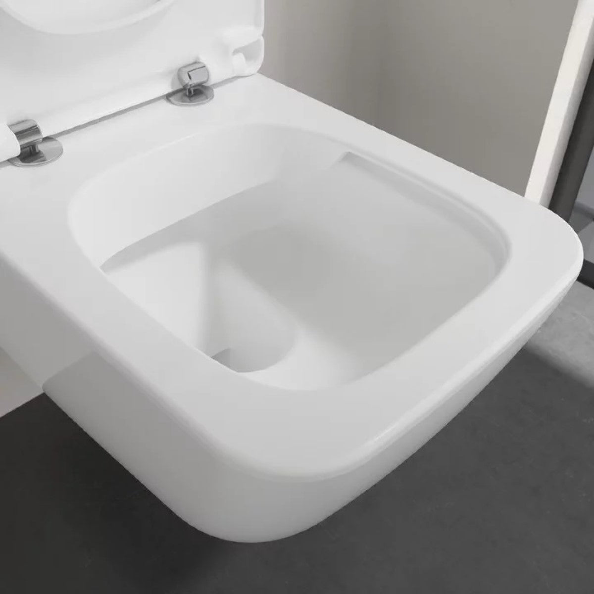 4611R0R1 Villeroy & Boch Venticello CeramicPlus viseča brezrobna WC školjka