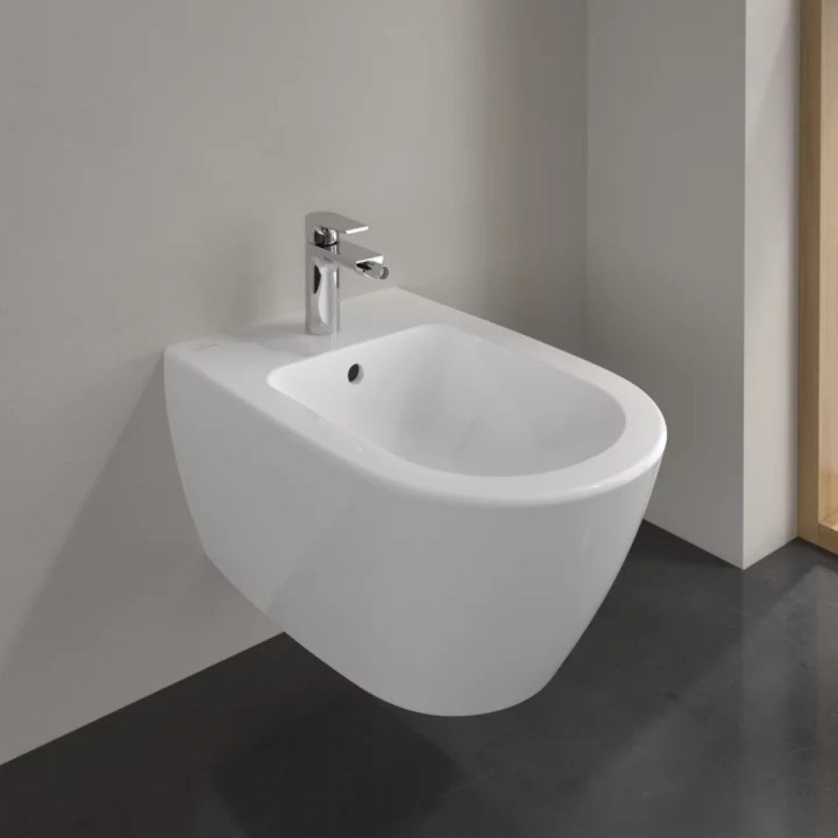 540000R1 Villeroy & Boch Subway 2.0 CeramicPlus 37,5 x 56,5 cm viseči bide