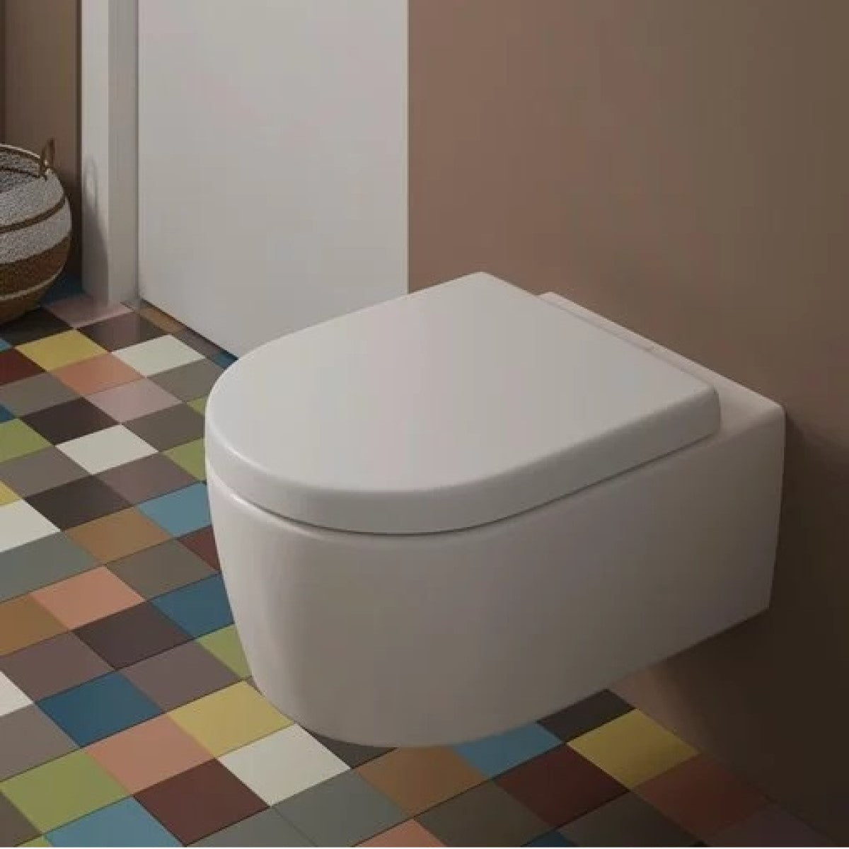 5656HR01 Villeroy & Boch Avento Combi-Pack viseča WC školjka z WC desko s počasnim zapiranjem