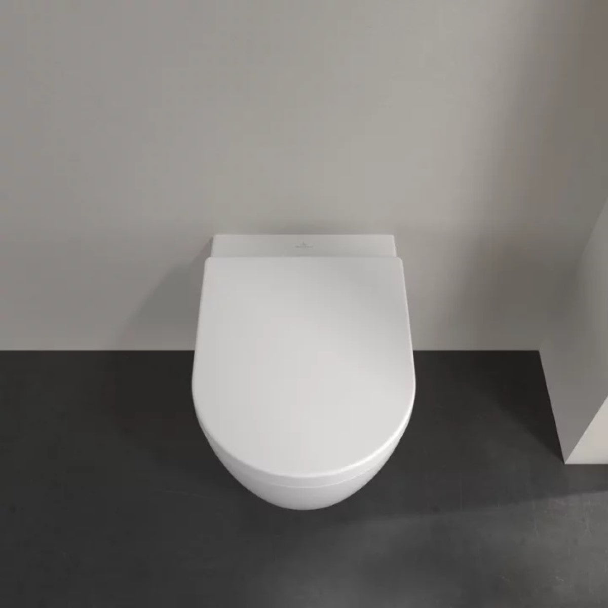 5656HR01 Villeroy & Boch Avento Combi-Pack viseča WC školjka z WC desko s počasnim zapiranjem