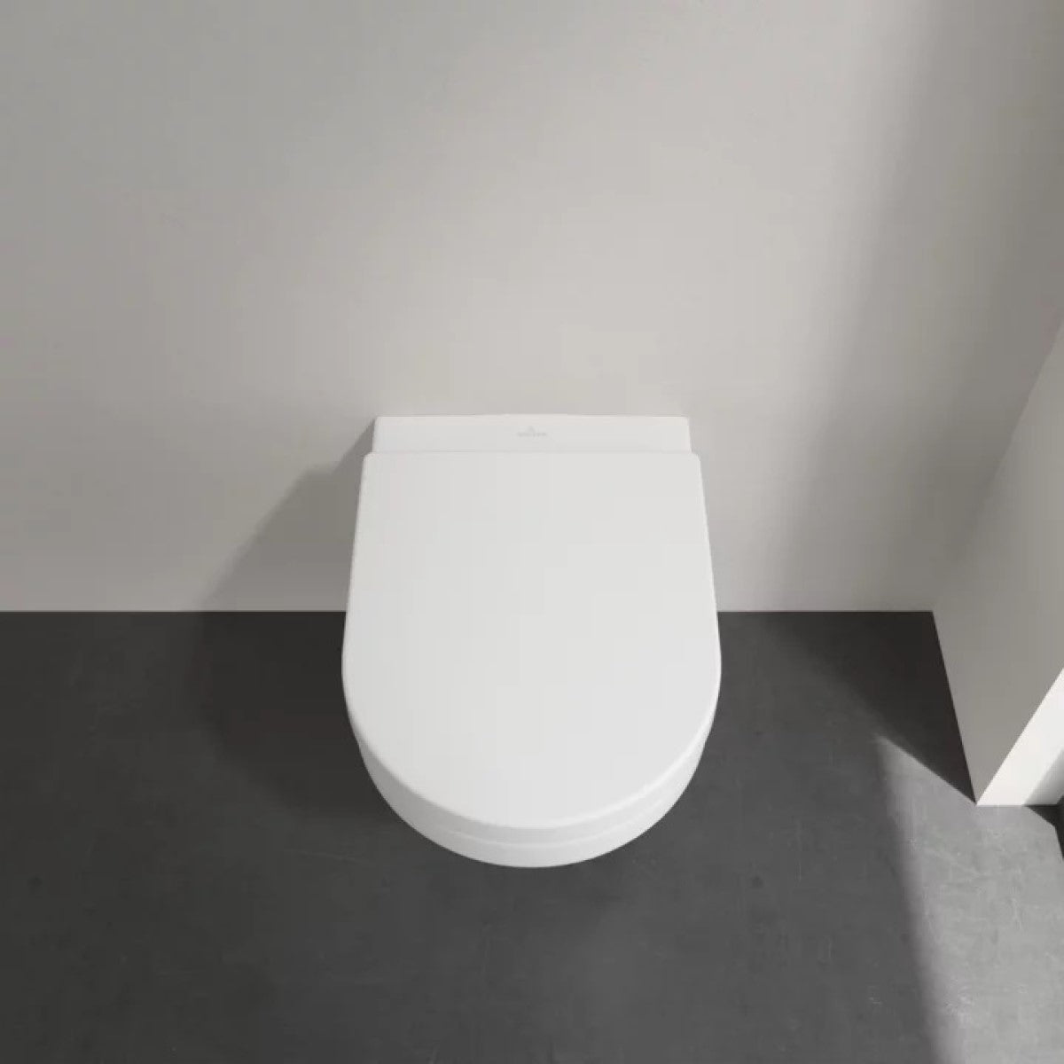 5684R001 Villeroy & Boch Architectura viseča brezrobna WC školjka