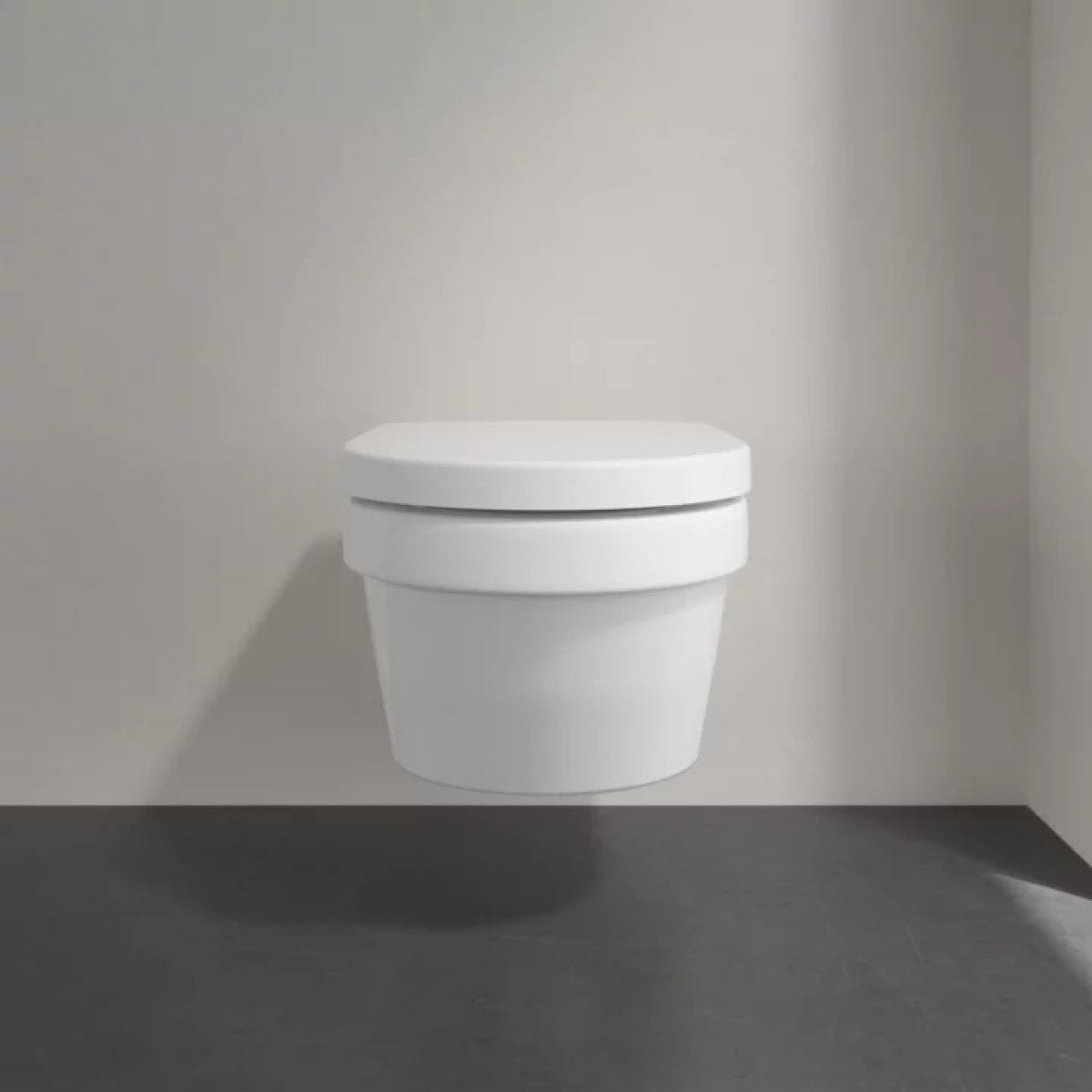 5684R001 Villeroy & Boch Architectura viseča brezrobna WC školjka