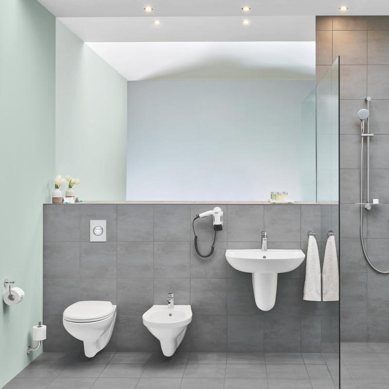 39427000 Grohe Bau Ceramic viseča brezrobna WC školjka