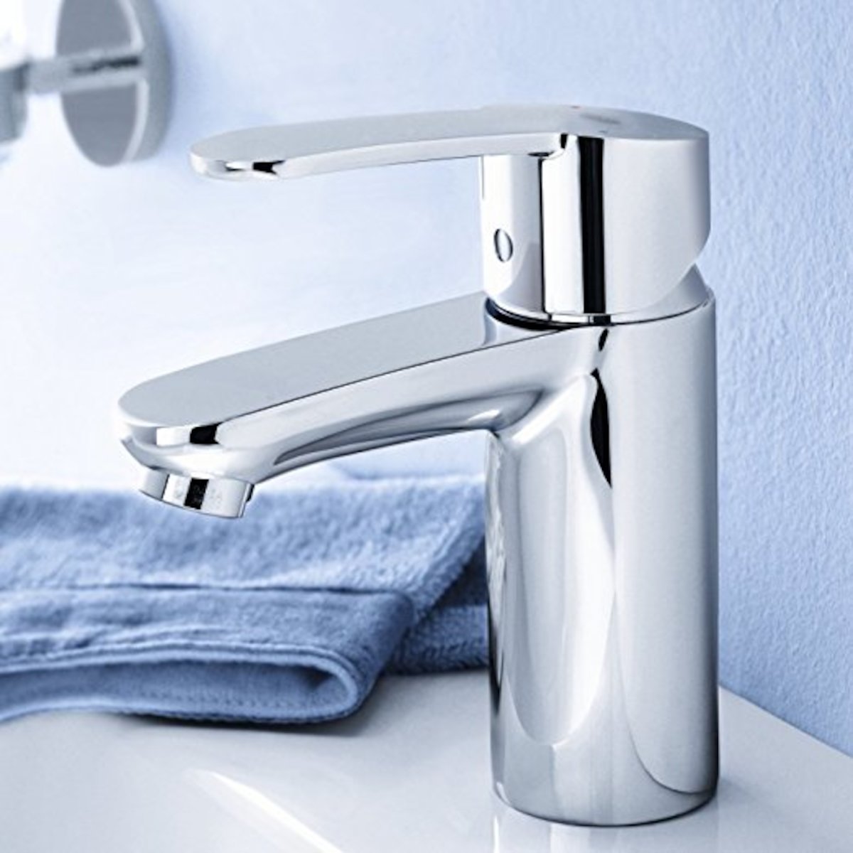 Armature za umivalnike — 2337320E Grohe Eurostyle Cosmopolitan Cold Start armatura za umivalnik | SAN-KERAMIKA.SI