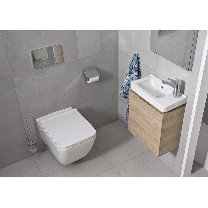 H8204230000001 Jika Pure viseča WC školjka