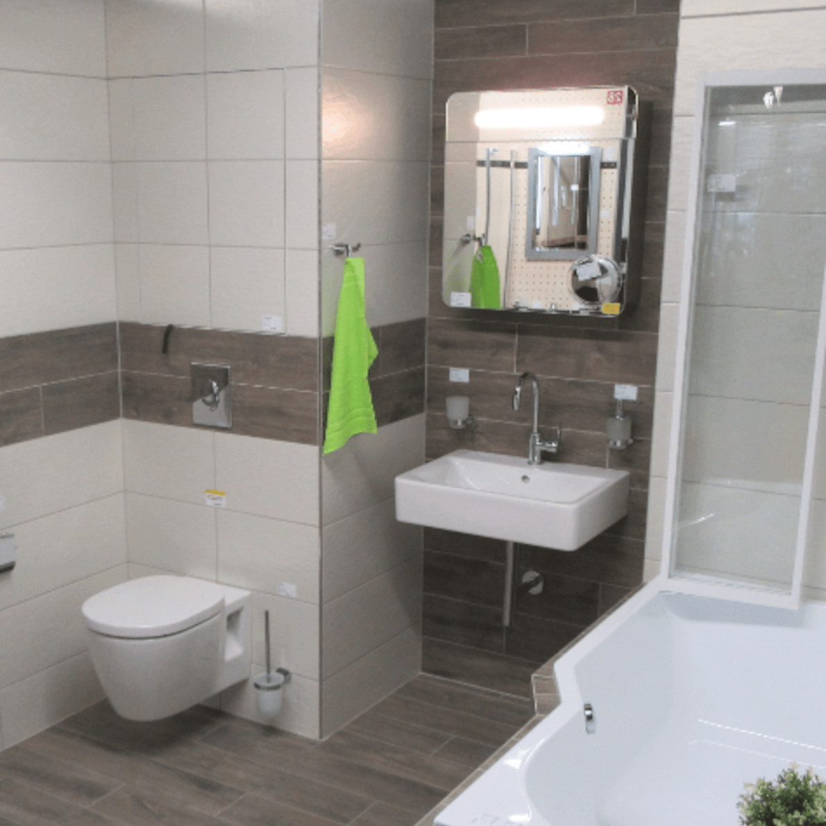 Armature za umivalnike — 23537002 Grohe Eurosmart New visoka vrtljiva armatura za umivalnik | SAN-KERAMIKA.SI